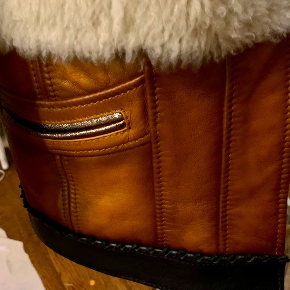 Absolutely stunning Coach 1941 Runway Shearling and leather coat! 😍 - Picture 9 of 13